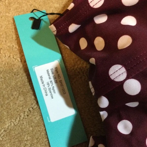 Septangle NWT 2-Piece Swim Tankini & Short Set, 22 - Picture 7 of 11